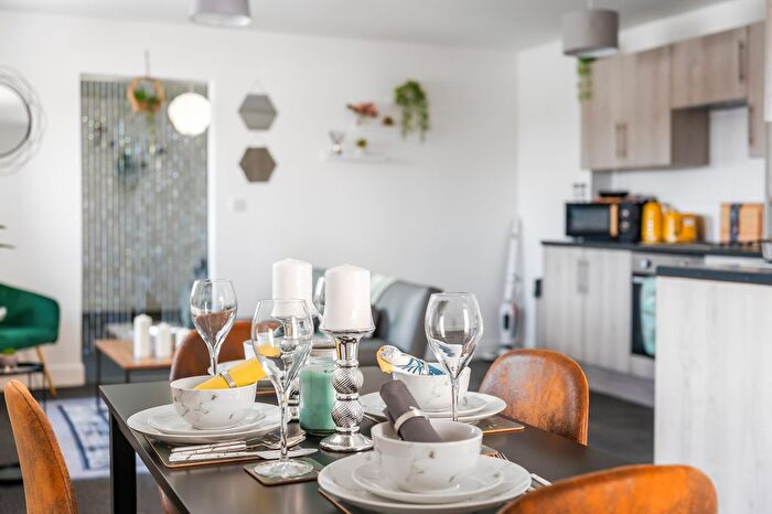 1 Bedroom Flat To Rent In London Rd, London, SL3