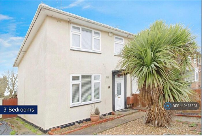 3 Bedroom Semi-Detached House To Rent In Bringhurst Road, Leicester, LE3