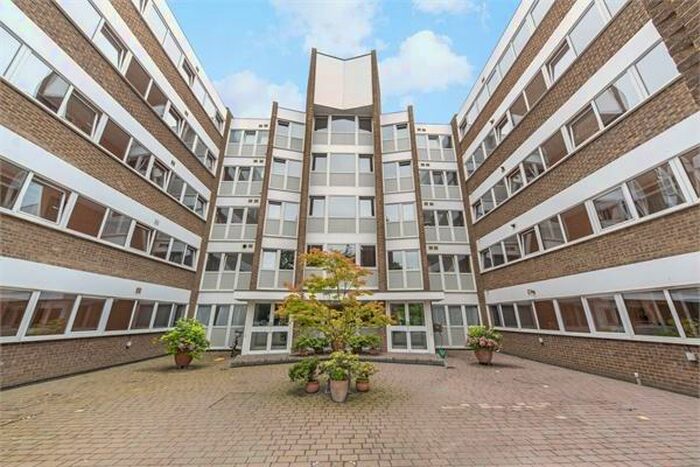 2 Bedroom Apartment To Rent In Chilton Court, Station Avenue, Walton-on-Thames, Surrey, KT12
