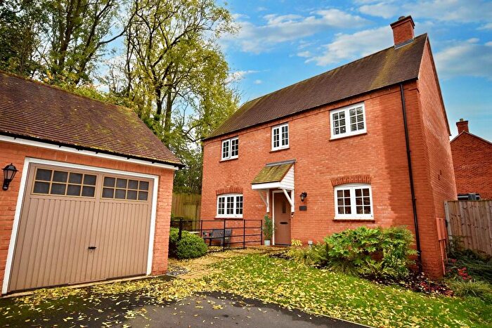 4 Bedroom Detached House To Rent In Drayson Way, Towcester, NN12