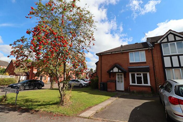 1 Bedroom Maisonette To Rent In Kenilworth Drive, Weavers Green, Nuneaton, CV11