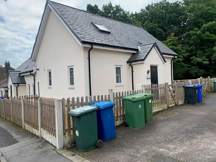 2 Bedroom Semi Detached Bungalow To Rent In Whittle Street, Rawtenstall, Lancshire, BB4