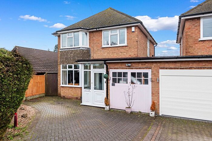 3 Bedroom Link Detached House For Sale In Malvern Road, Lickey, Birmingham., B45