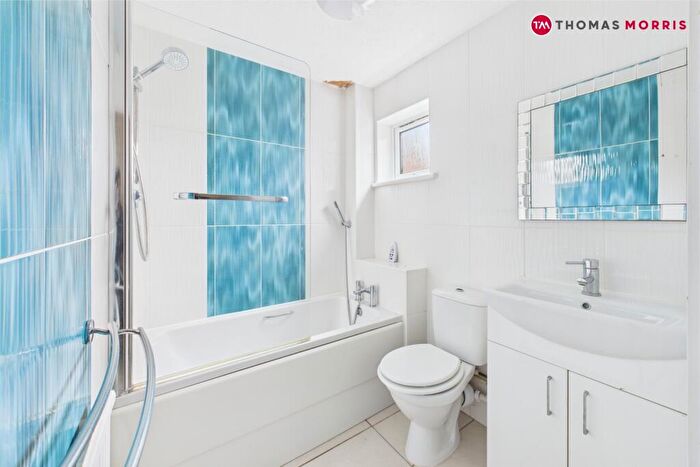 1 Bedroom Apartment For Sale In Darrington Close, Eaton Socon, St. Neots, Cambridgeshire, PE19