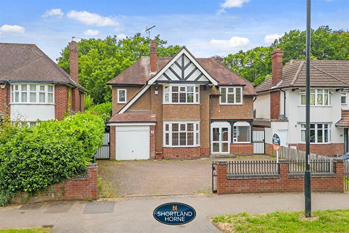 4 Bedroom Detached House For Sale In Leamington Road, Styvechale, Coventry, CV3