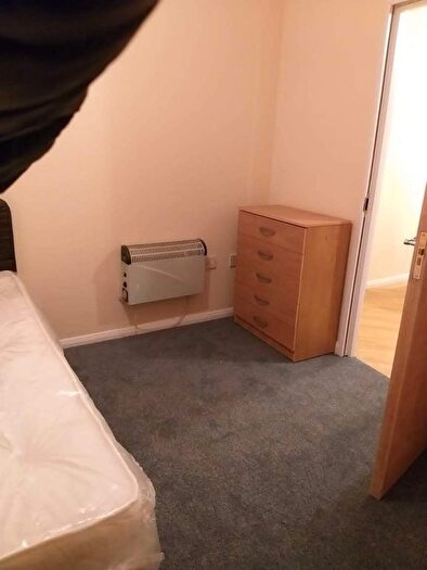 1 Bedroom Flat To Rent In Manor Road, Town Centre, Luton, Bedfordshire, LU1