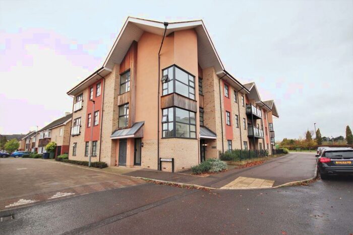 2 Bedroom Flat To Rent In Chieftain Way, Cambridge, CB4