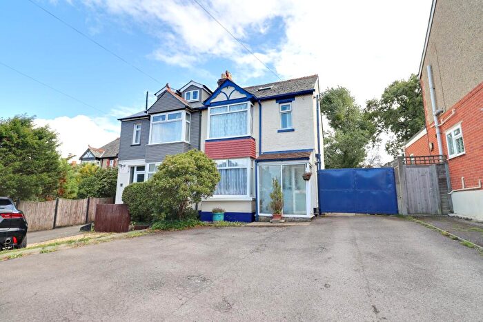 3 Bedroom Semi-Detached House For Sale In London Road, Widley, PO7