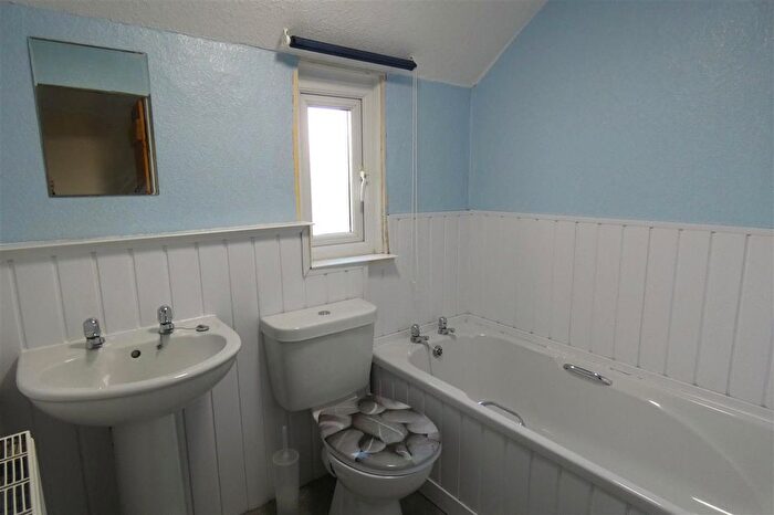 3 Bedroom End Of Terrace House For Sale In Belle Vue Terrace, Pembroke Dock, SA72