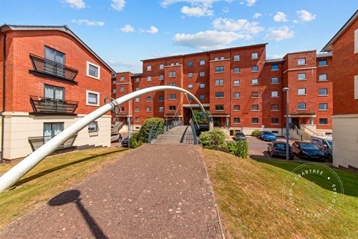 2 Bedroom Apartment For Sale In Henke Court, Cardiff, CF10