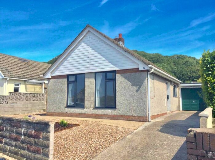 3 Bedroom Bungalow To Rent In Cherry Tree Avenue, Newton, Porthcawl, CF36