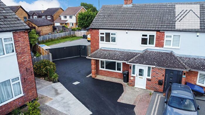 3 Bedroom Semi-Detached House To Rent In Friern Gardens, Wickford, SS12