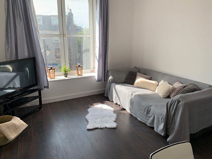 1 Bedroom Flat To Rent In Victoria Road, Aberdeen, AB11