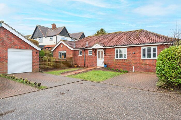 3 Bedroom Detached Bungalow For Sale In Bramble Close, Mundesley, NR11