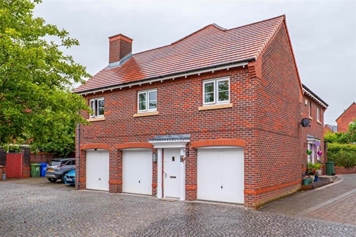 2 Bedroom Apartment For Sale In Chiltern Mews, Chorley, PR7