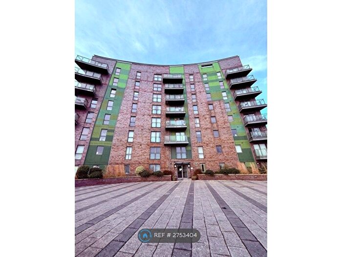 2 Bedroom Flat To Rent In Cross Green Lane, Leeds, LS9