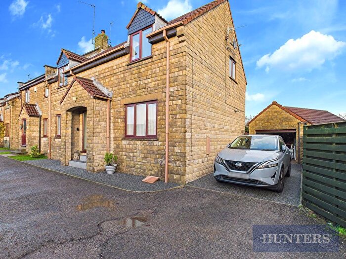 4 Bedroom End Terrace House For Sale In The Green, Burniston, YO13