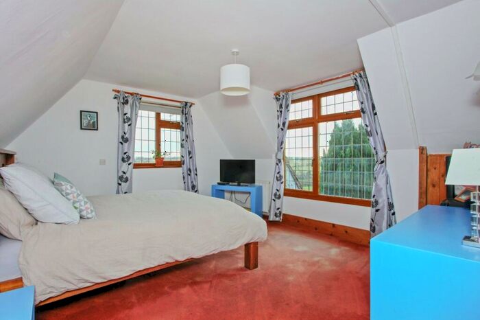 2 Bedroom Detached House For Sale In Canterbury Road, Hawkinge, Folkestone, Kent, CT18