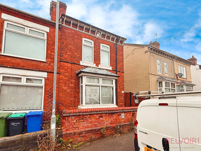 2 Bedroom Semi-Detached House To Rent In Broxtowe Drive, Mansfield, NG18