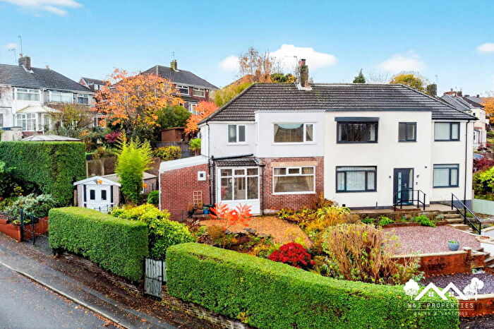 3 Bedroom Semi Detached House For Sale In Fernhurst Street, Blackburn, BB2