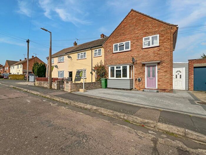 3 Bedroom End Of Terrace House For Sale In Chaucer Crescent, Braintree, CM7