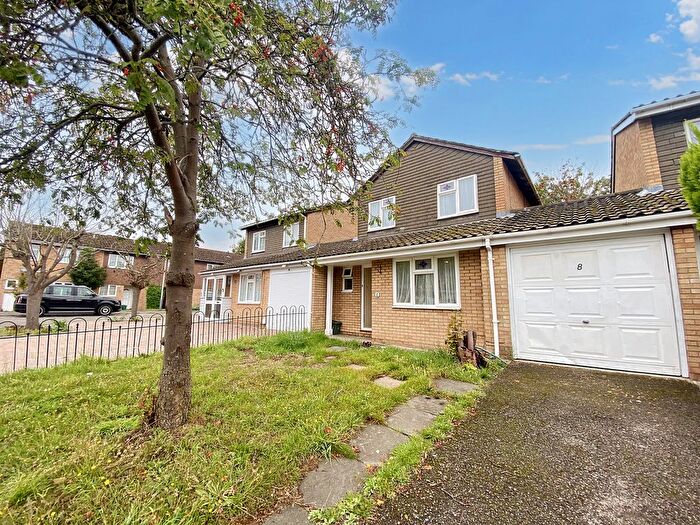 4 Bedroom Terraced House To Rent In Ratcliffe Close, Cowley, Uxbridge, UB8