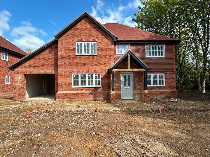 4 Bedroom Detached House For Sale In Hop Gardens, Ninfield, Battle, TN33
