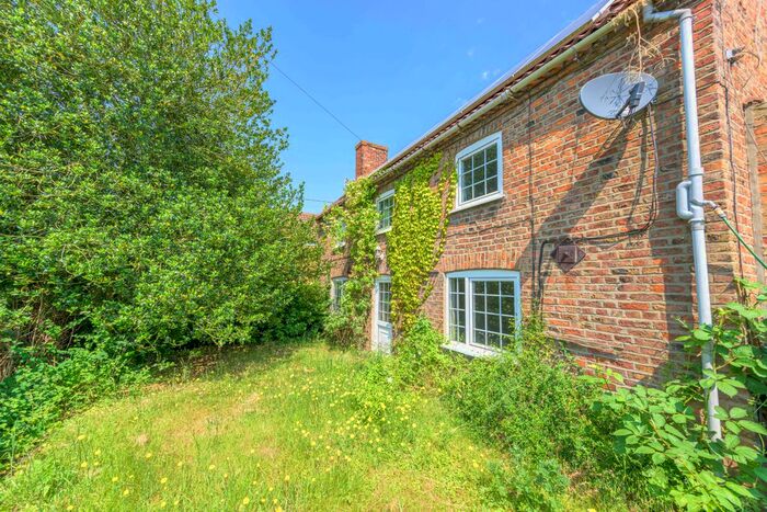 5 Bedroom Detached House For Sale In Wharf Lane, Kirkby On Bain, LN10