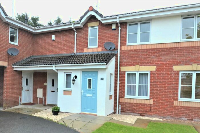 3 Bedroom Property To Rent In Haseley Close, Tyldesley, Manchester M29