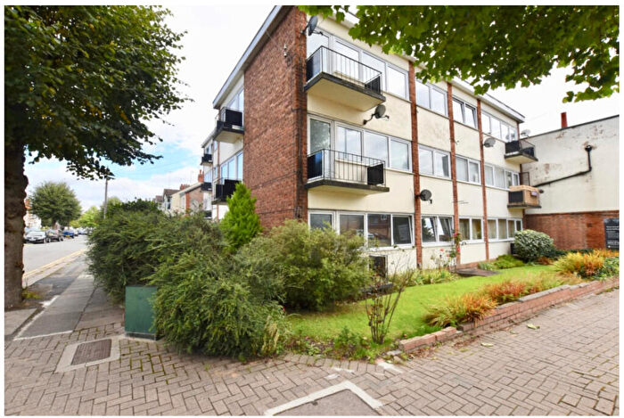 1 Bedroom Apartment To Rent In Chiltern Court, CV6
