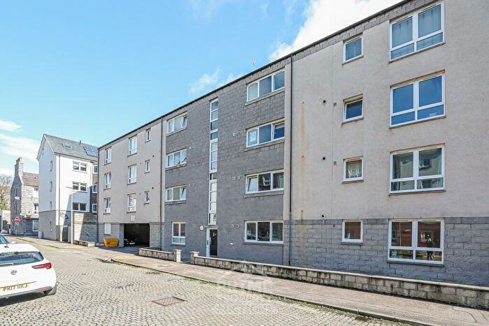 2 Bedroom Flat For Sale In Fraser Road Flat B, Aberdeen, AB25