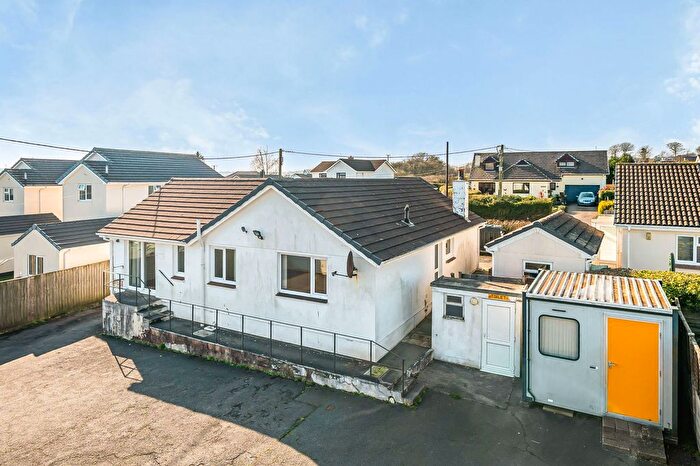 3 Bedroom Light Industrial For Sale In Liftondown, Lifton, PL16