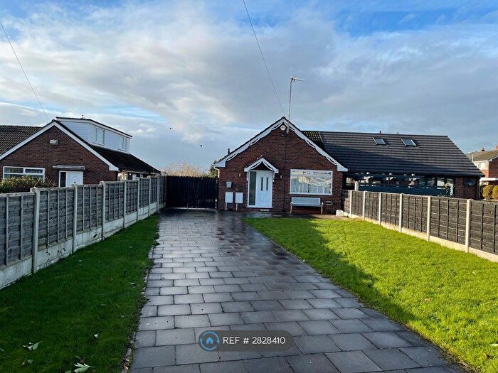 2 Bedroom Bungalow To Rent In Ashford Avenue, Worsley, M28