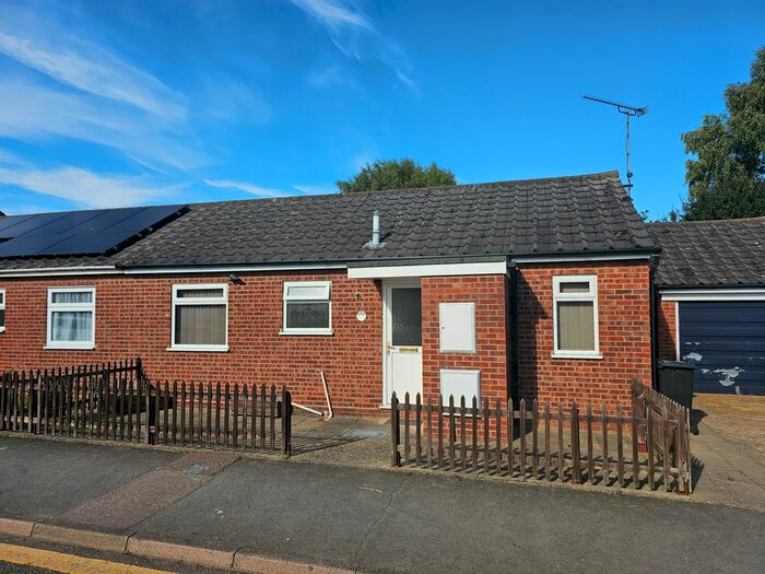 2 Bedroom Bungalow To Rent In Abbott Road, Dovercourt, Harwich, CO12