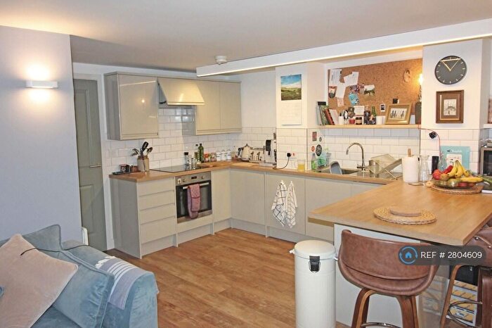 2 Bedroom Flat To Rent In Figtree House, Sheffield, S1