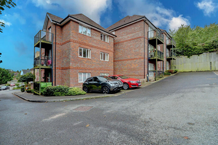 2 Bedroom Apartment To Rent In St. Marks Close, High Wycombe, Buckinghamshire, HP13