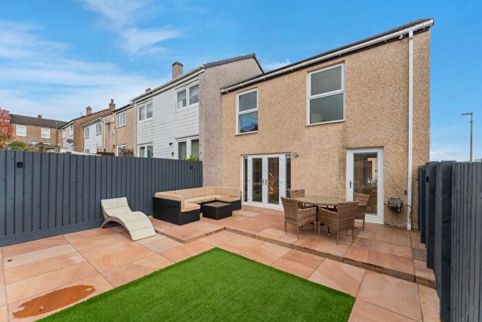 4 Bedroom End Of Terrace House For Sale In Mossgiel Road, Kildrum, G67