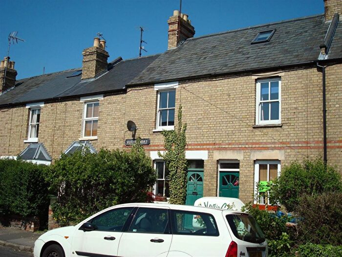 2 Bedroom Property To Rent In Golden Road, Cowley, Oxford, OX4