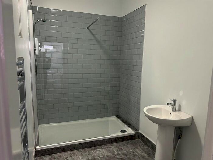 3 Bedroom Bungalow To Rent In Ransom Road, Mapperley, Nottingham, NG3