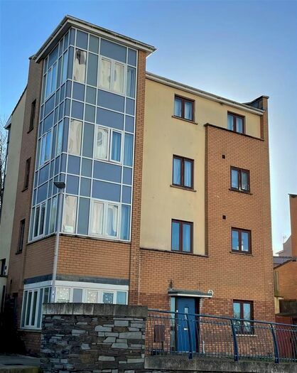 2 Bedroom Flat To Rent In James Street, Devonport, Plymouth PL1