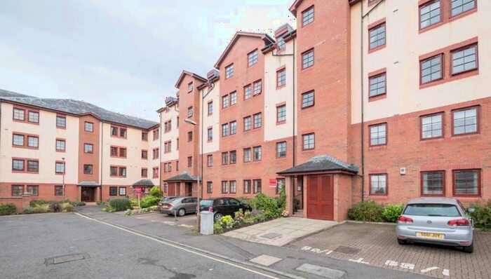 2 Bedroom Garage / Parking To Rent In Orchard Brae Avenue, Edinburgh, EH4