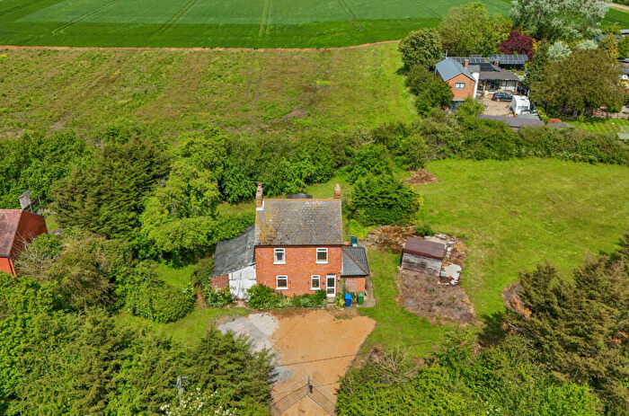 3 Bedroom Detached House For Sale In Fenview, Bulphan, Upminster, RM14