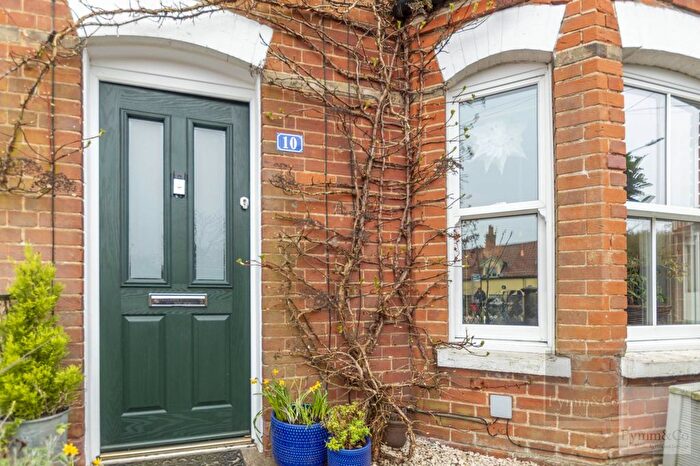 4 Bedroom Terraced House For Sale In Norwich Road, Wymondham, NR18