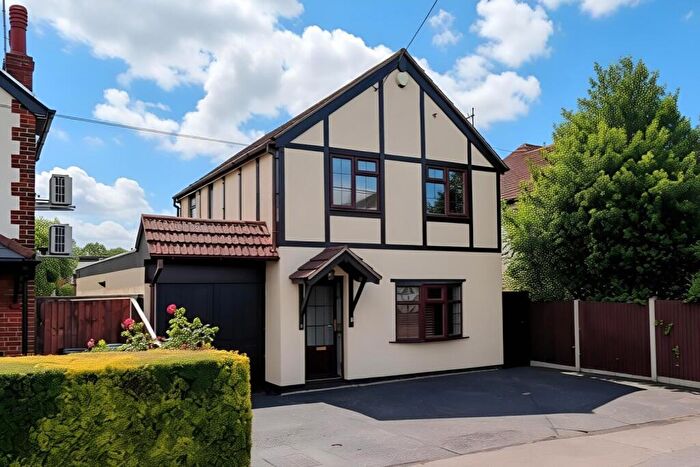 4 Bedroom Detached House For Sale In Harold Gardens, Wickford, Essex, SS11