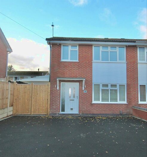 3 Bedroom Semi-Detached House To Rent In Huntingdon Drive, Castle Donington, Derby, DE74