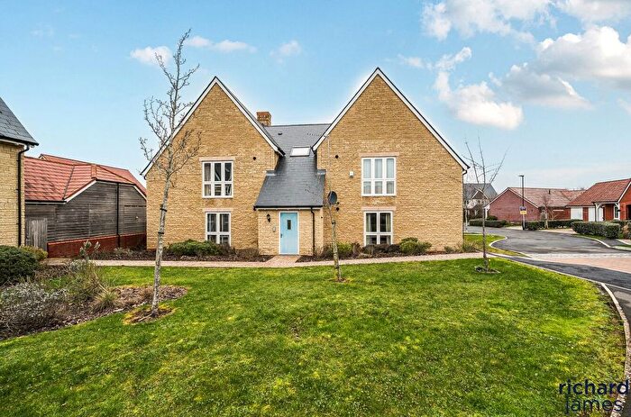 2 Bedroom Flat For Sale In Jeffrey Close, Tadpole Garden Village, Swindon, SN25