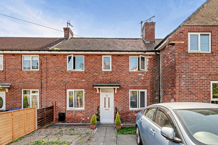 3 Bedroom Terraced House For Sale In Southey Hall Road, Sheffield, S5