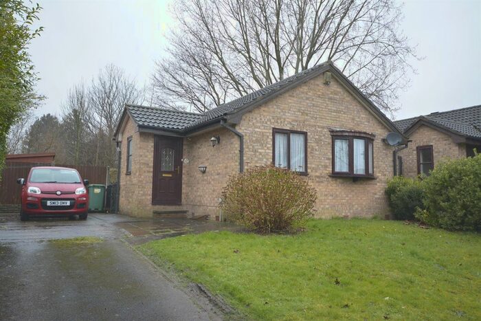 2 Bedroom Detached Bungalow To Rent In Helston Close, Brookvale, Runcorn, WA7