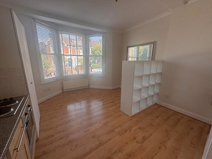 Studio To Rent In Ferme Park Road, Crouch End, N8