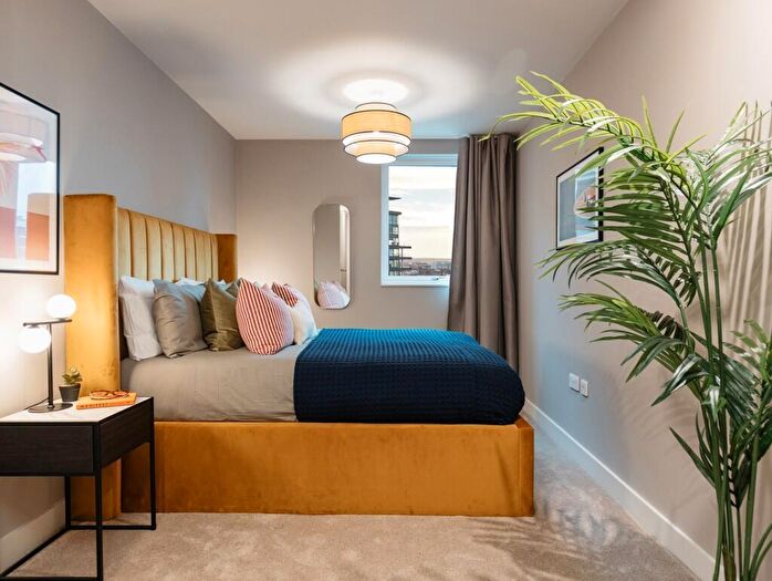 2 Bedroom Flat To Rent In New York Square, Soyo, Quarry Hill, Leeds, West Yorkshire, LS2